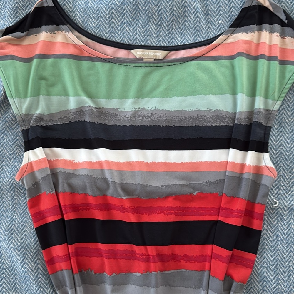 BANANA REPUBLIC striped shift dress